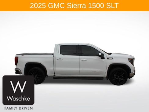 Used 2025 GMC Sierra 1500 SLT w/ SLT Premium Plus Package image 9