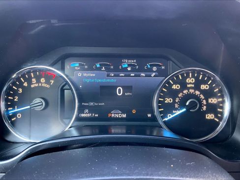 Used 2018 Ford F150 Platinum w/ Equipment Group 701A Luxury AWD/4WD image 26