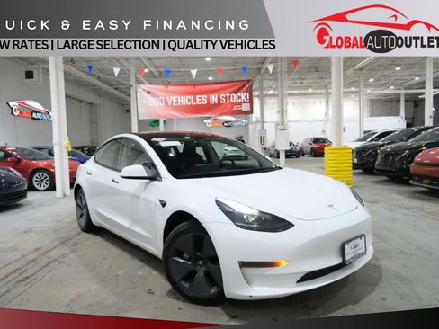 Used 2023 Tesla Model 3 Standard Range RWD image 1
