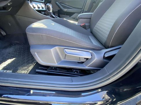 Certified 2024 Volkswagen Jetta S FWD image 19