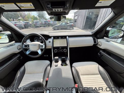 Used 2023 Land Rover Discovery Metropolitan Edition AWD/4WD image 29