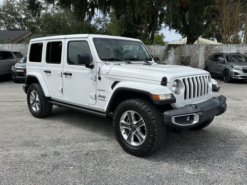 Used 2020 Jeep Wrangler Unlimited Sahara AWD/4WD image 2