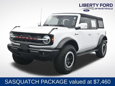 Certified 2024 Ford Bronco Outer Banks w/ Sasquatch Package AWD/4WD image 1