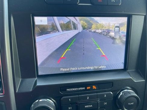 Used 2020 Ford F150 XLT w/ Equipment Group 302A Luxury AWD/4WD image 25