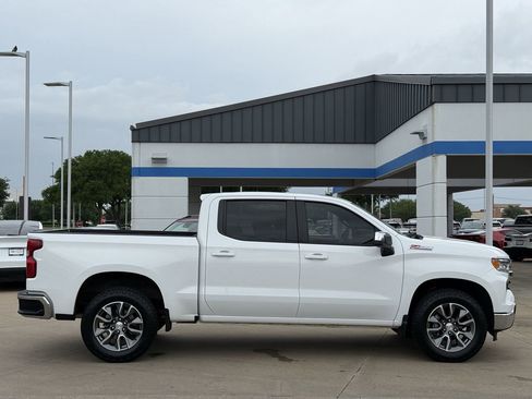 Certified 2025 Chevrolet Silverado 1500 LT image 3