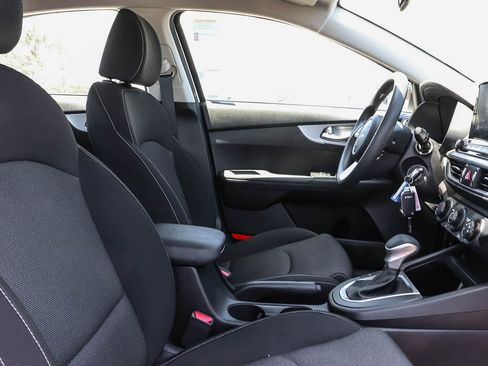 Used 2023 Kia Forte LXS w/ LXS Technology Package FWD image 25