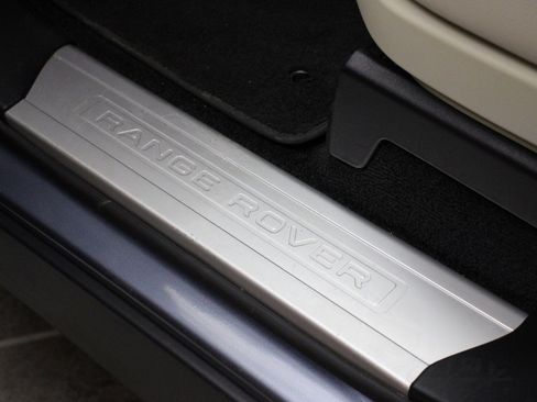 Used 2018 Land Rover Range Rover image 28