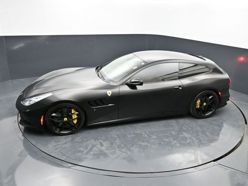 Used 2018 Ferrari GTC4Lusso T image 64