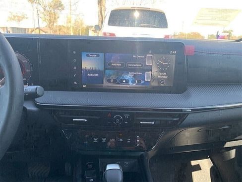 New 2025 Nissan Kicks SR w/ Illumination Package image 12