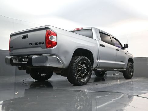 Used 2016 Toyota Tundra SR5 w/ SR5 Upgrade Package AWD/4WD image 25