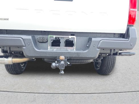 Used 2026 Toyota Tacoma SR w/ SR Upgrade Package RWD image 33