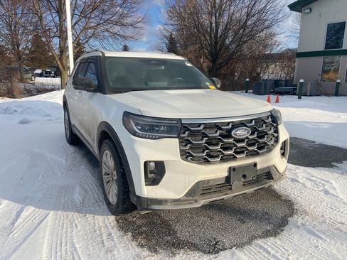 Used 2025 Ford Explorer Platinum w/ LUX Leather Package image 1