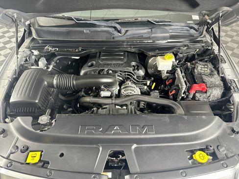 Used 2019 RAM 1500 Big Horn RWD image 32