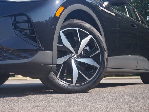 Used 2023 Volkswagen ID.4 S image 35