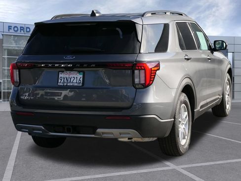 Used 2026 Ford Explorer Active w/ Active Comfort Package RWD image 4