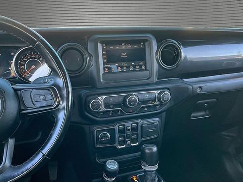 Used 2022 Jeep Gladiator Sport AWD/4WD image 10