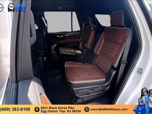 Used 2023 GMC Yukon Denali Ultimate AWD/4WD image 24