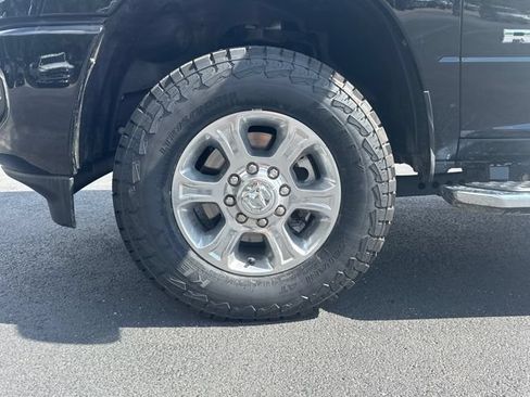 Used 2024 RAM 2500 Big Horn w/ Sport Appearance Package AWD/4WD image 5
