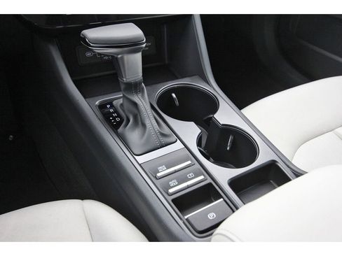 Certified 2025 Hyundai Sonata SE FWD image 30