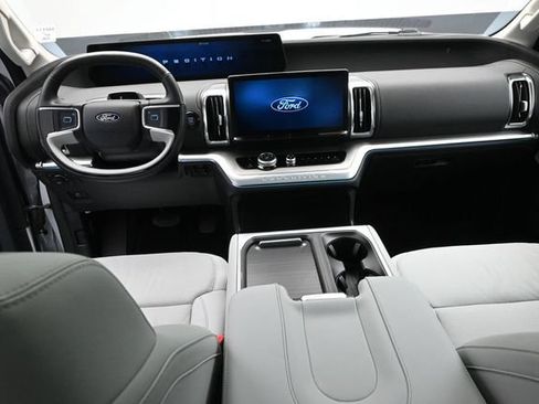 Certified 2025 Ford Expedition Max Platinum w/ Driver's Package AWD/4WD image 22
