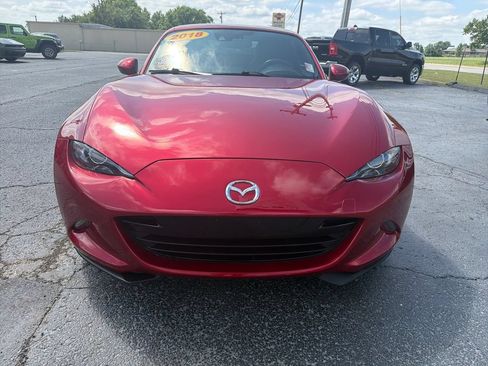 Used 2018 MAZDA MX-5 Miata RF Grand Touring RWD image 3