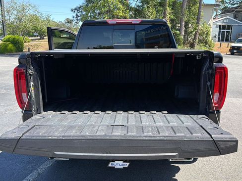 Used 2022 GMC Sierra 1500 AT4 w/ AT4 Preferred Package AWD/4WD image 36