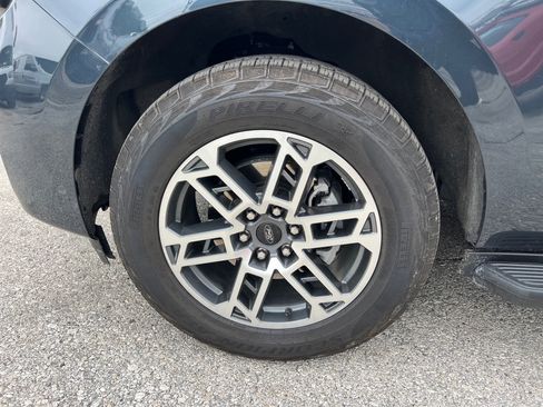 Certified 2025 Ford Expedition Max Active AWD/4WD image 9