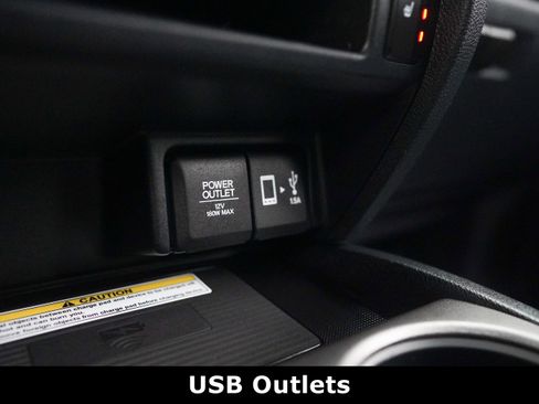 Used 2023 Honda Ridgeline RTL-E image 10