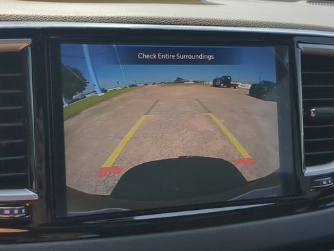 New 2027 Chrysler Pacifica LX FWD image 18