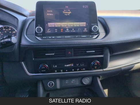 Certified 2023 Nissan Rogue SV FWD image 17