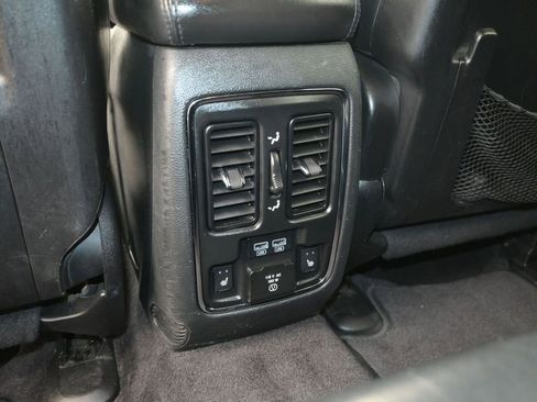 Used 2016 Dodge Durango Limited w/ Nav & Power Liftgate Group image 15