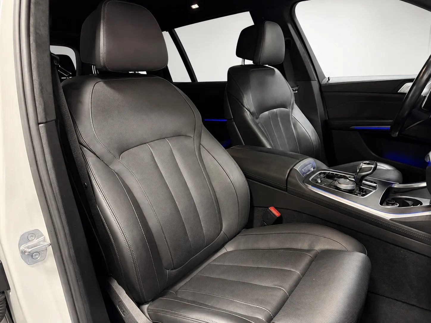Used 2022 BMW X7 M50i AWD/4WD image 28