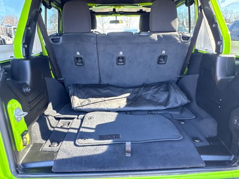 Used 2021 Jeep Wrangler Unlimited Sport image 19