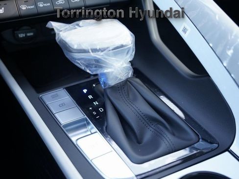 New 2025 Hyundai Elantra Limited w/ Cargo Package image 16