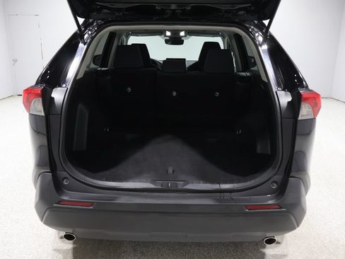 Used 2023 Toyota RAV4 LE AWD/4WD image 19