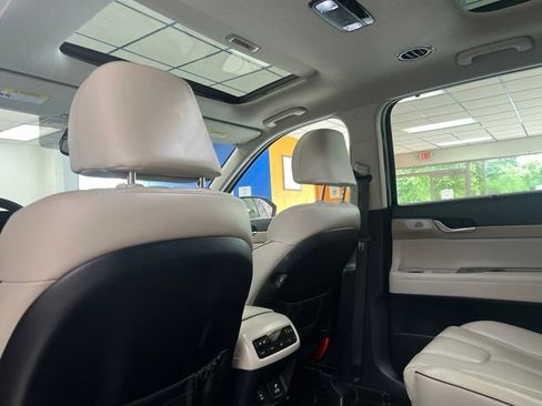 Used 2021 Hyundai Palisade Limited AWD/4WD image 18