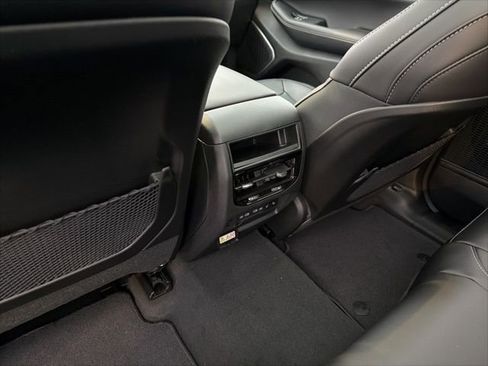 New 2026 Jeep Grand Cherokee Limited image 12