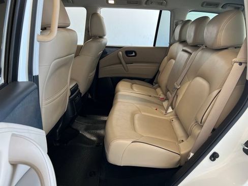 Used 2021 Nissan Armada SV w/ SV Appearance Package RWD image 32