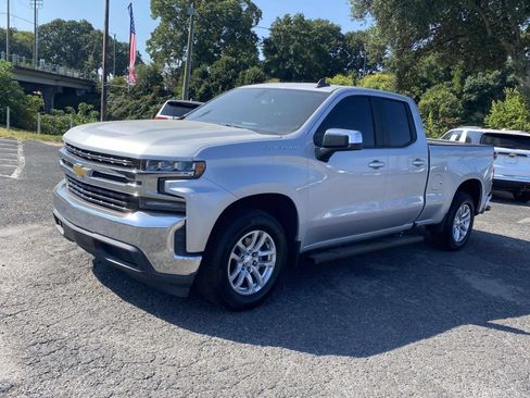 Used 2020 Chevrolet Silverado 1500 LT RWD image 3