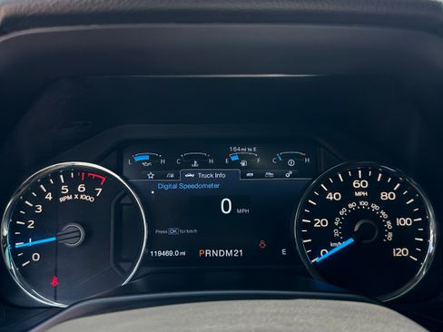 Used 2016 Ford F150 Lariat w/ Equipment Group 502A Luxury AWD/4WD image 12