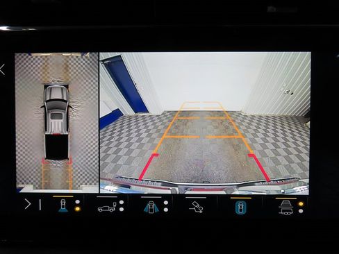 Used 2023 GMC Sierra 1500 AT4 w/ Technology Package image 16