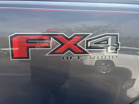 Used 2019 Ford Ranger XLT w/ Equipment Group 302A Luxury image 6