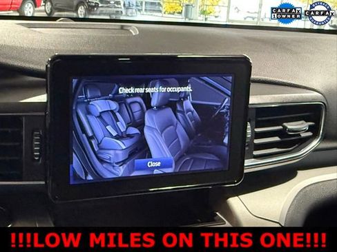 Used 2022 Ford Explorer XLT w/ Equipment Group 202A image 35
