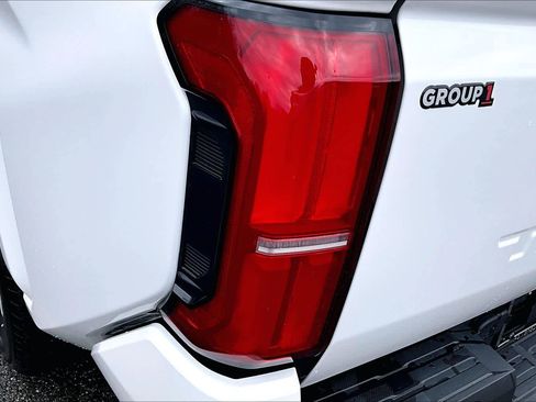 Used 2024 Toyota Tacoma SR5 w/ SR5 Upgrade Package image 28