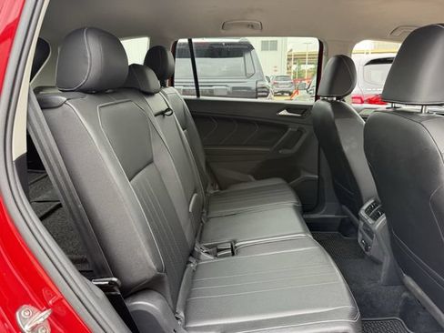 Used 2022 Volkswagen Tiguan SE FWD image 29