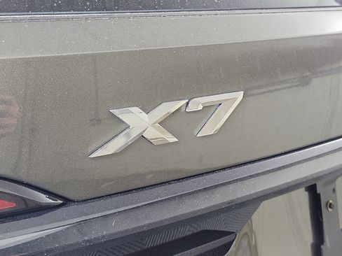 Certified 2026 BMW X7 xDrive40i w/ M Sport Package AWD/4WD image 7