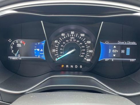Used 2016 Ford Fusion SE FWD image 25