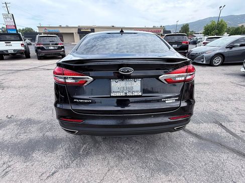 Used 2019 Ford Fusion Titanium AWD/4WD image 4
