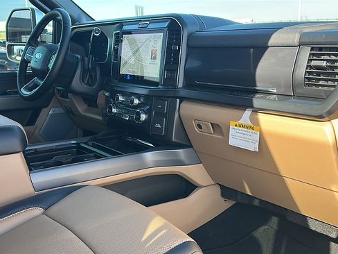 Used 2026 Ford F350 Lariat w/ Chrome Package image 22