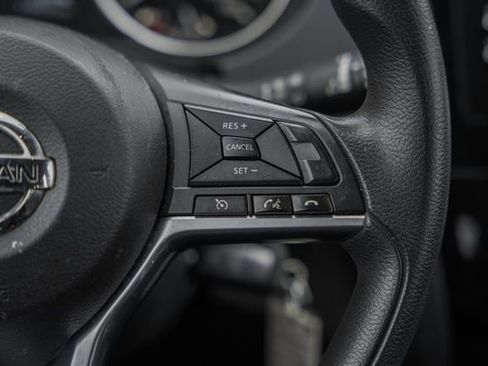 Used 2017 Nissan Rogue S image 28